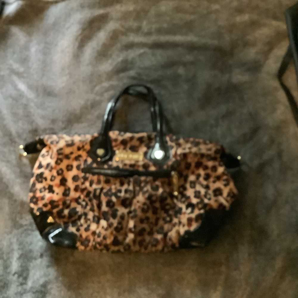 Shoulder bag